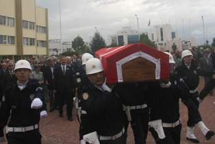 "Vali Dede" son yolculuğuna uğurlandı