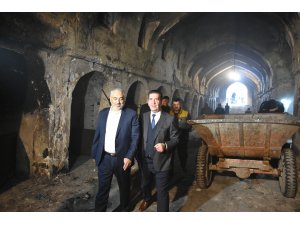 TİKA heyeti, Kerkük'te yanan Kayseri Çarşısı'nda incelemelerde bulundu