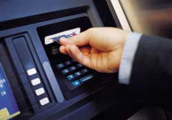 ATM'lere dokunurken dikkat!