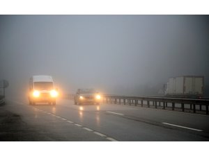 Manisa'da yoğun sis hayatı olumsuz etkiliyor