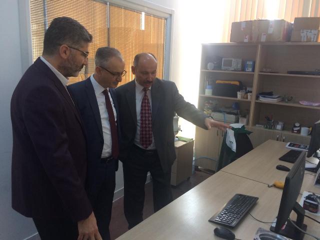 Rektör Özçelik, ziyaretlerine devam ediyor
