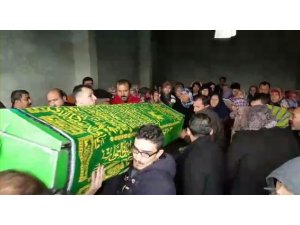 Aile faciasının kurbanları defnedildi
