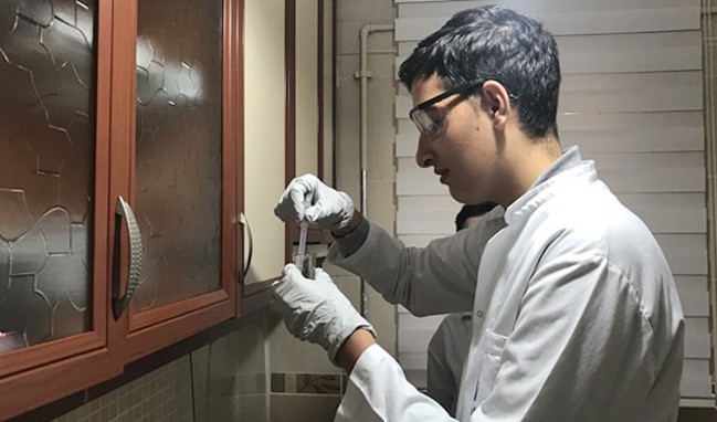 Liseli mucide Bakan Selçuk'tan büyük destek!