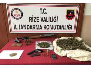 Rize’de jandarmadan kaçak silah imalathanesine baskın
