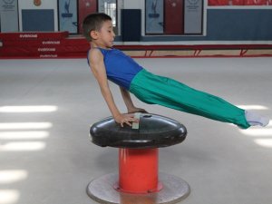 Cimnastikte seviye tespit yarışları yapıldı