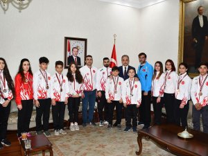 Muay Thai İl Temsilciliği’nden Vali Toprak’a ziyaret