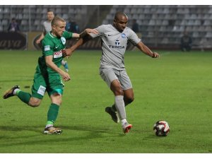 Spor Toto 1. Lig: Adana Demirspor: 0 - Giresunspor: 0 (İlk yarı sonucu)
