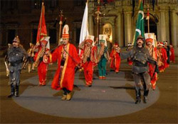 Şimdiki mehter insanı dinden imandan çıkarır