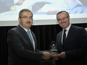 Üretimde yabancı dilin önemi konuşuldu