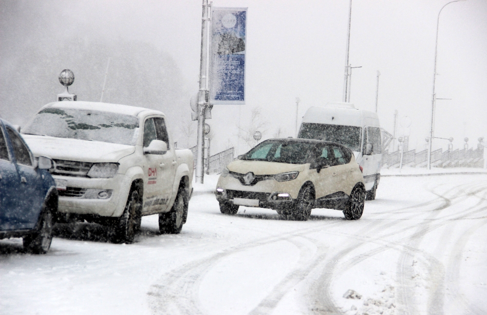 Doğu beyaza büründü