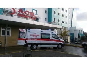 Gaziantep Polis Okulundaki çok sayıda öğrenci mide bulantısı, kusma ve halsizlik gibi şikayetlerle hastaneye kaldırıldı. Öğrencilerin gıdadan zehirlendiği tahmin edilirken, olayla ilgili soruşturma başlatıldı.