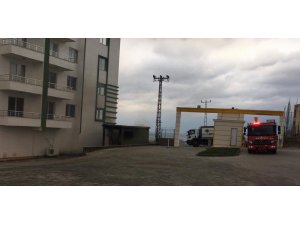 Siirt’te trafoda çıkan yangın site sakinlerini korkuttu