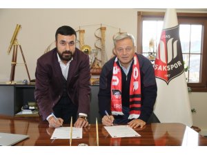 Aşigoların yeni hocası Bahri Kaya oldu