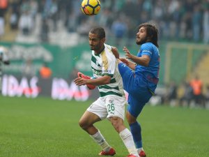 Göztepe yeni hocasıyla sahaya çıkıyor