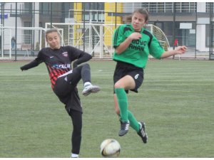 Kadınlar 3. Futbol Ligi’ne 1 hafta ara