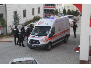 Eski koca, karısına ateş etti, kızını vurdu