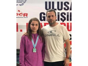 Şampiyon yüzücü trafik kazası geçirdi