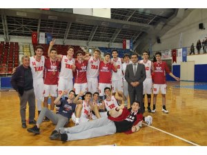 Okullar arası basketbol turnuvası sona erdi