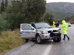 Kontrolden çıkan kamyonet takla attı: 1 yaralı