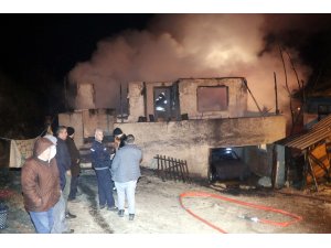 Düzce'de çıkan yangında 3 çocuk hayatını kaybetti