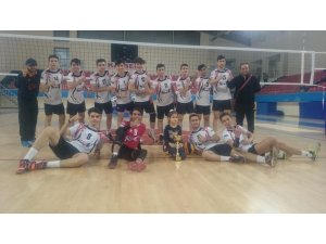 Simge Elektronik Sahabiyespor set vermeden şampiyon oldu