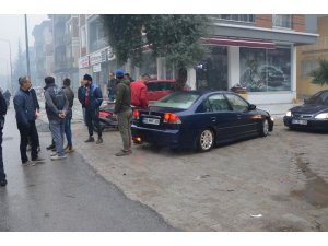 Milas’ta otomobille motosiklet çarpıştı; 1 yaralı