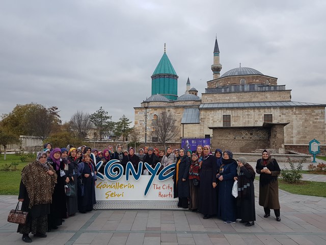 Pursaklar Belediyesinden Konya'ya gezi