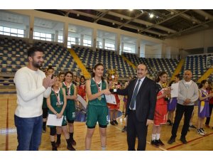 Okullar Arası Genç Kızlar Basketbol Müsabakaları sona erdi