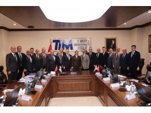 TİM Başkanı Gülle: “Hedef, dış ticaret fazlası veren Türkiye’dir”