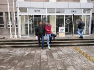 Kuşadası’nda suç örgütüne üye olmaktan aranan bir kişi yakalandı