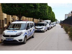 Adana’da gözaltına alınan bir şüpheli Adliye’den firar etti