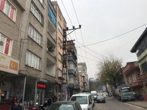 Sokak ortasında 10 yaşındaki çocuğun gözü önünde vuruldu