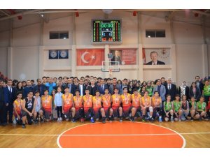 Potanın şampiyonları madalyalarını aldı