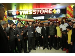 E.Yeni Malatyaspor’un imza gününe yoğun ilgi