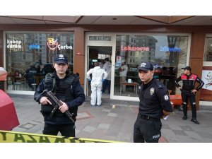 Pendik’te lokantada silahlı kavga: 1 ölü, 2 yaralı