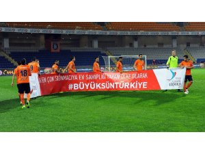 Spor Toto Süper Lig: M.Başakşehir: 1 - Galatasaray: 0 (Maç devam ediyor)