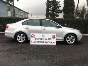 Gümrük kaçağı otomobil yakalandı