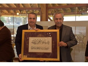 Arınç’tan Yunusemre’nin hizmetlerine 10 üzerinden 10