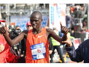 Uluslararası Mersin Maratonu’na Kenyalı atletler damga vurdu