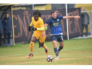 Aliağaspor devreyi lider kapattı