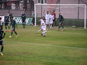 Anadolu Selçukspor devre arasına mağlubiyetle girdi