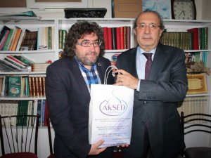 “Aliya İzzetbegoviç’in bilgeliğini yansıtmaya çalışıyoruz”