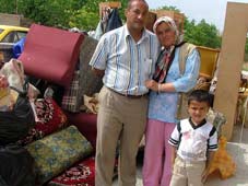 Hem dayak yedi hem de yardım etti