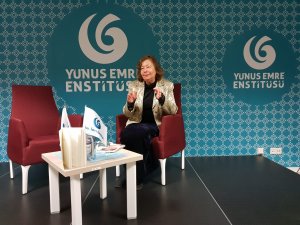 Kırgız yazar Aytmatov Almanya'da anıldı