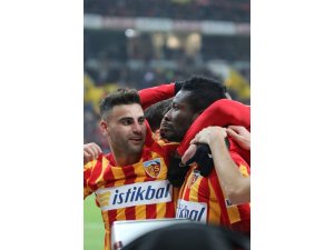 Asamoah Gyan ligde 412 gün sonra golle tanıştı