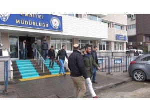 FETÖ’den gözaltına alınan 8 şüpheli adliyede