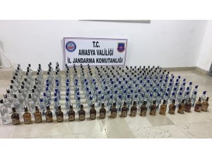 Amasya’da 337 şişe kaçak içki ele geçirildi