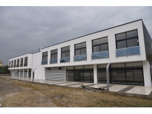 Manisa’ya spor alanında modern bir tesis kazandırılıyor