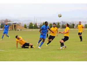 Manavgat Belediyespor ilk yarıyı galibiyetle kapattı