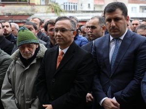 Oğlunun şehit olduğu gün yanına defnedildi